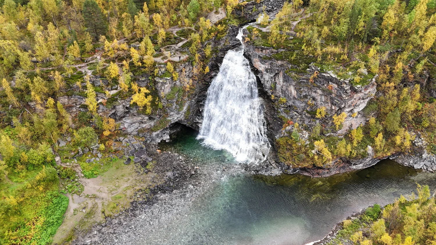 Rovijoki waterfall