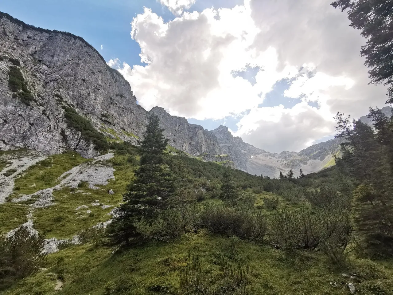 Near the start of Klettersteig Gaublickhöhlen.